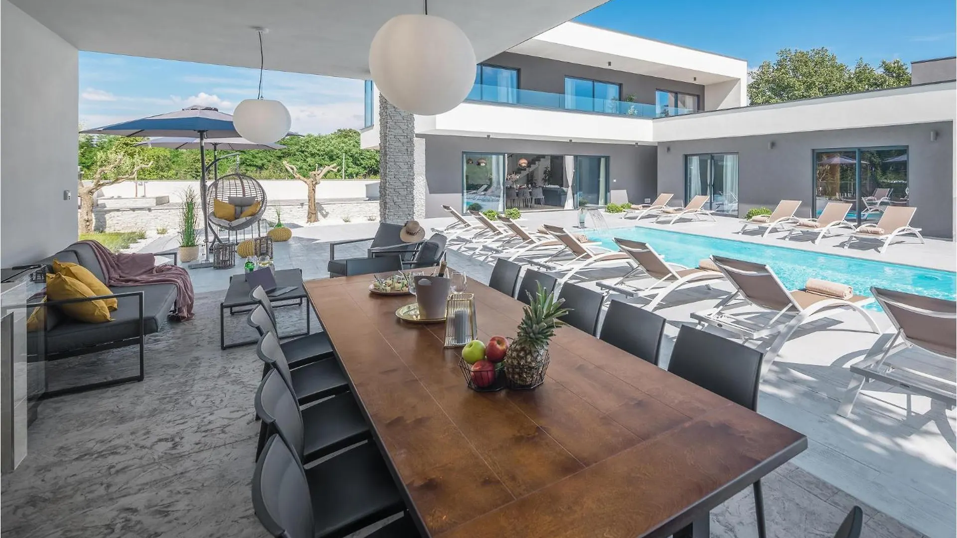 5 Bedroom Nice Home In Sivati 0*,  Croatia