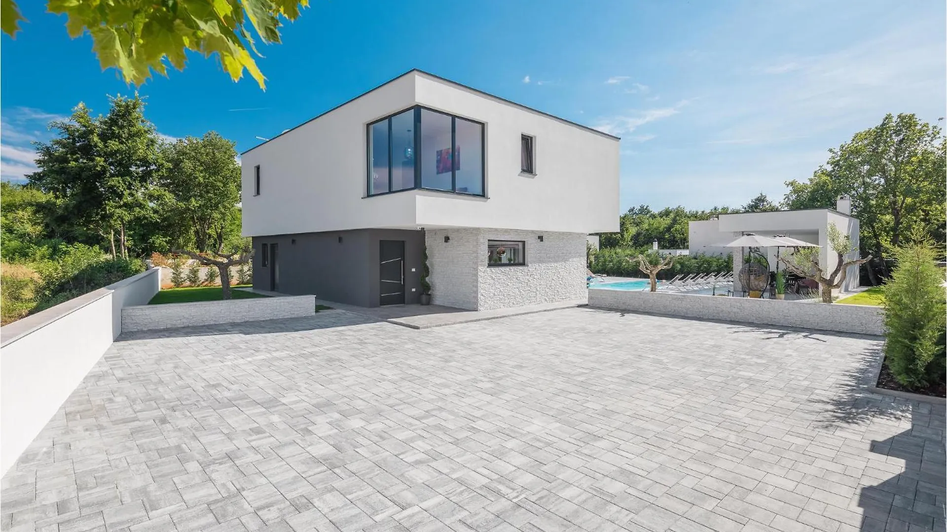 5 Bedroom Nice Home In Sivati Holiday home