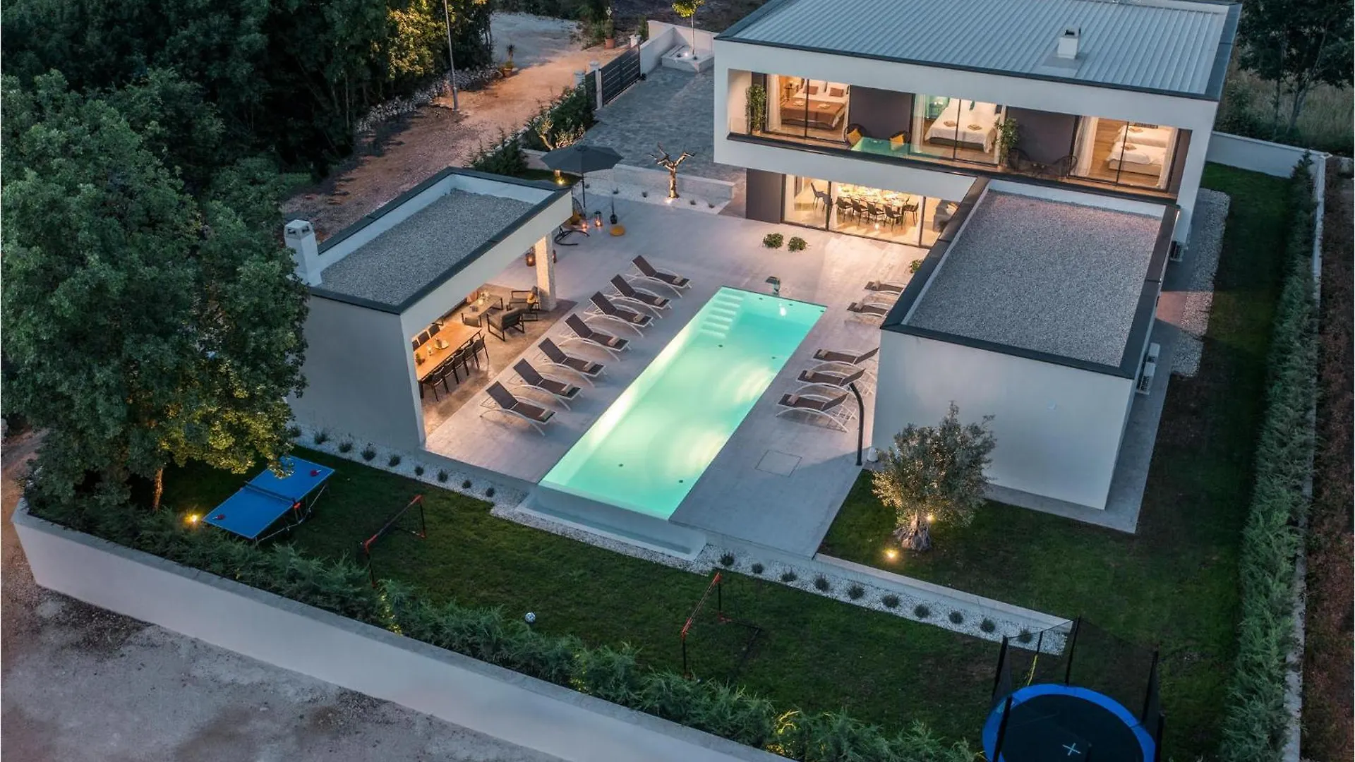 5 Bedroom Nice Home In Sivati 0*,